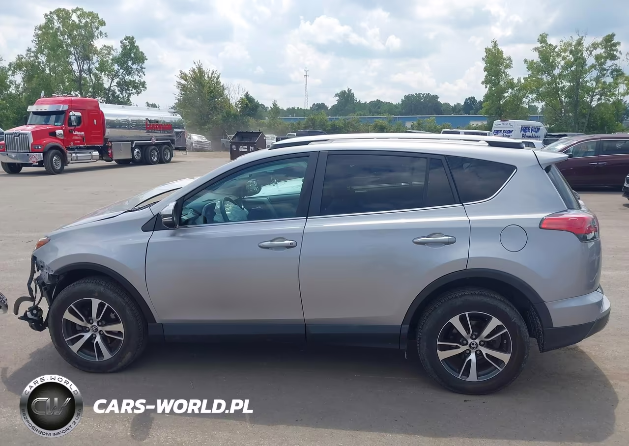 2016 Toyota Rav4 Xle VIN:2T3RFREV6GW492361 - 15