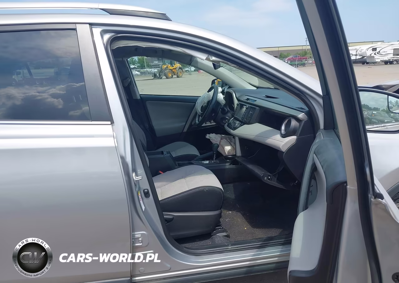 2016 Toyota Rav4 Xle VIN:2T3RFREV6GW492361 - 5