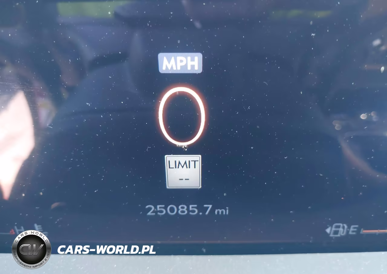 2025 Lincoln Aviator Premiere VIN:5LM5J6XC6SGL10260 - 15