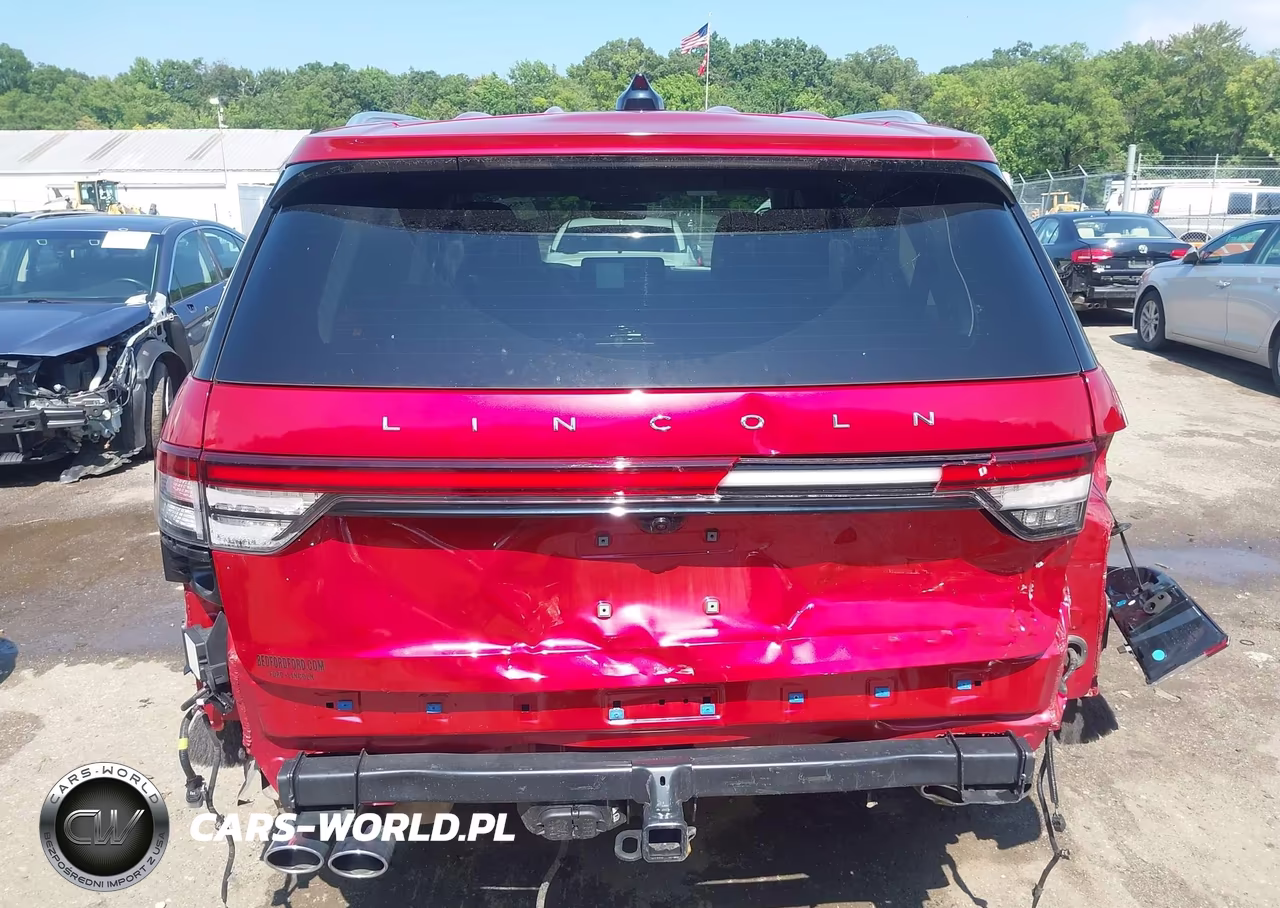2025 Lincoln Aviator Premiere VIN:5LM5J6XC6SGL10260 - 16