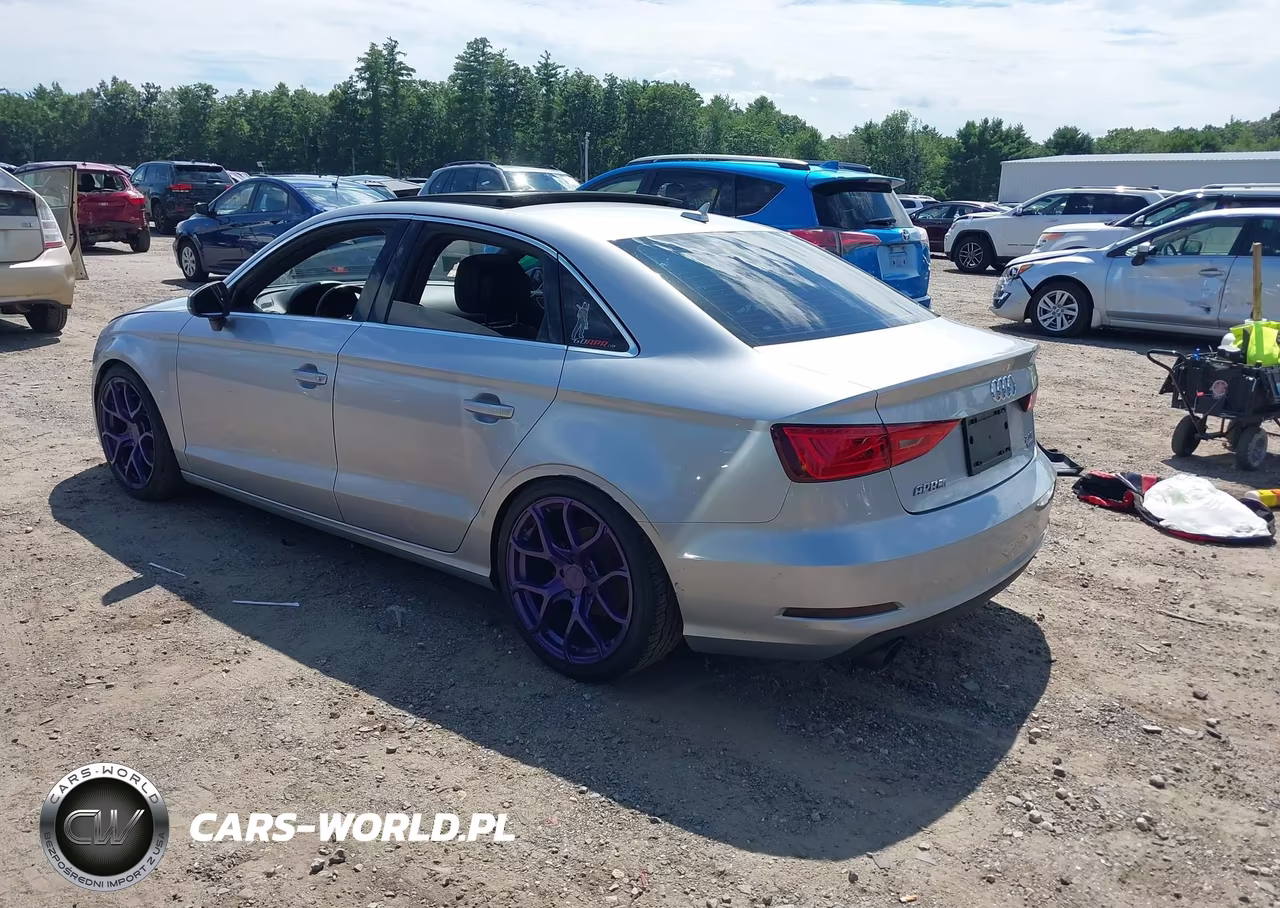 2015 Audi A3 2.0T Premium VIN:WAUEFGFF2F1093970 - 3