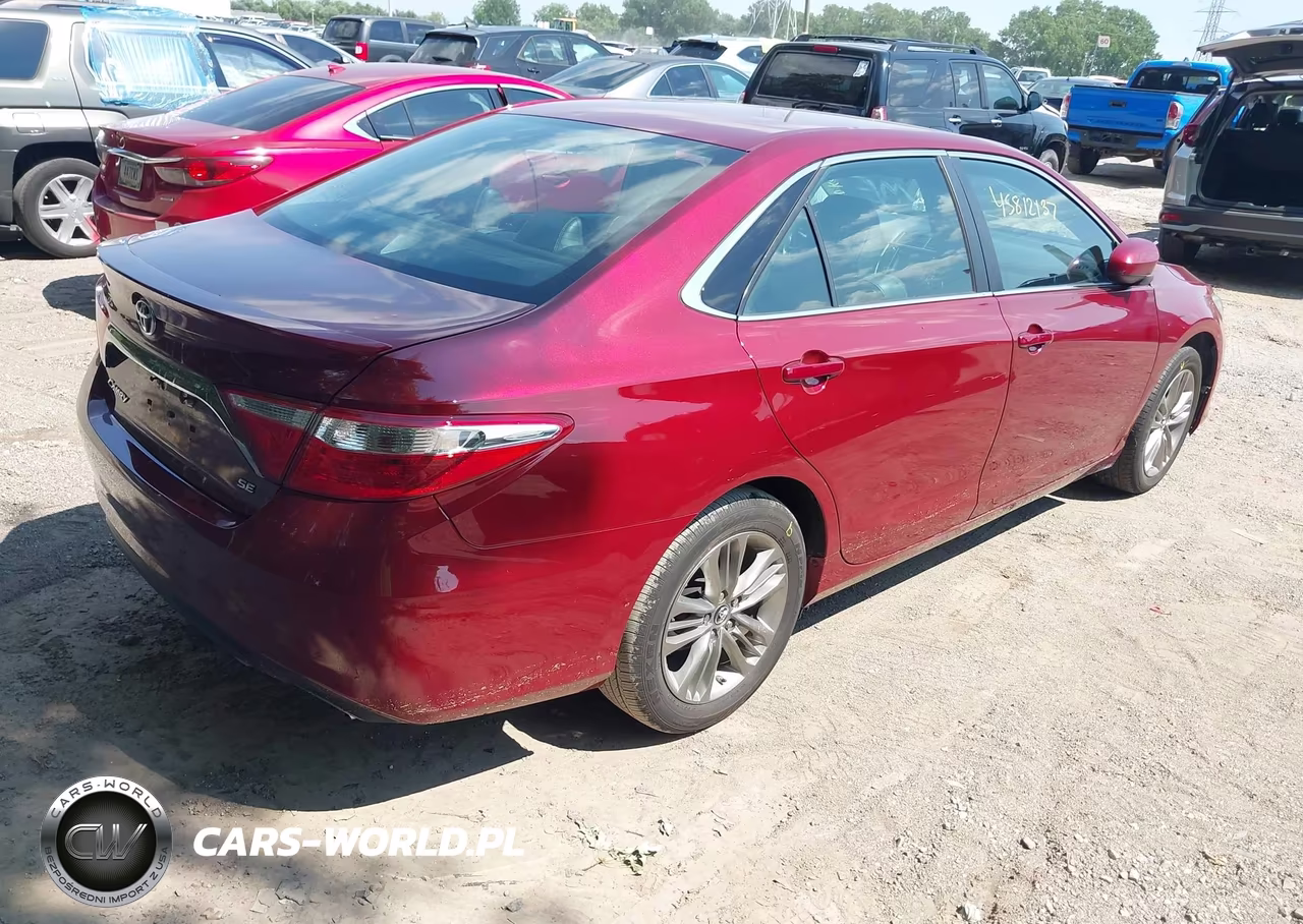2017 Toyota Camry Se VIN:4T1BF1FK7HU750808 - 4