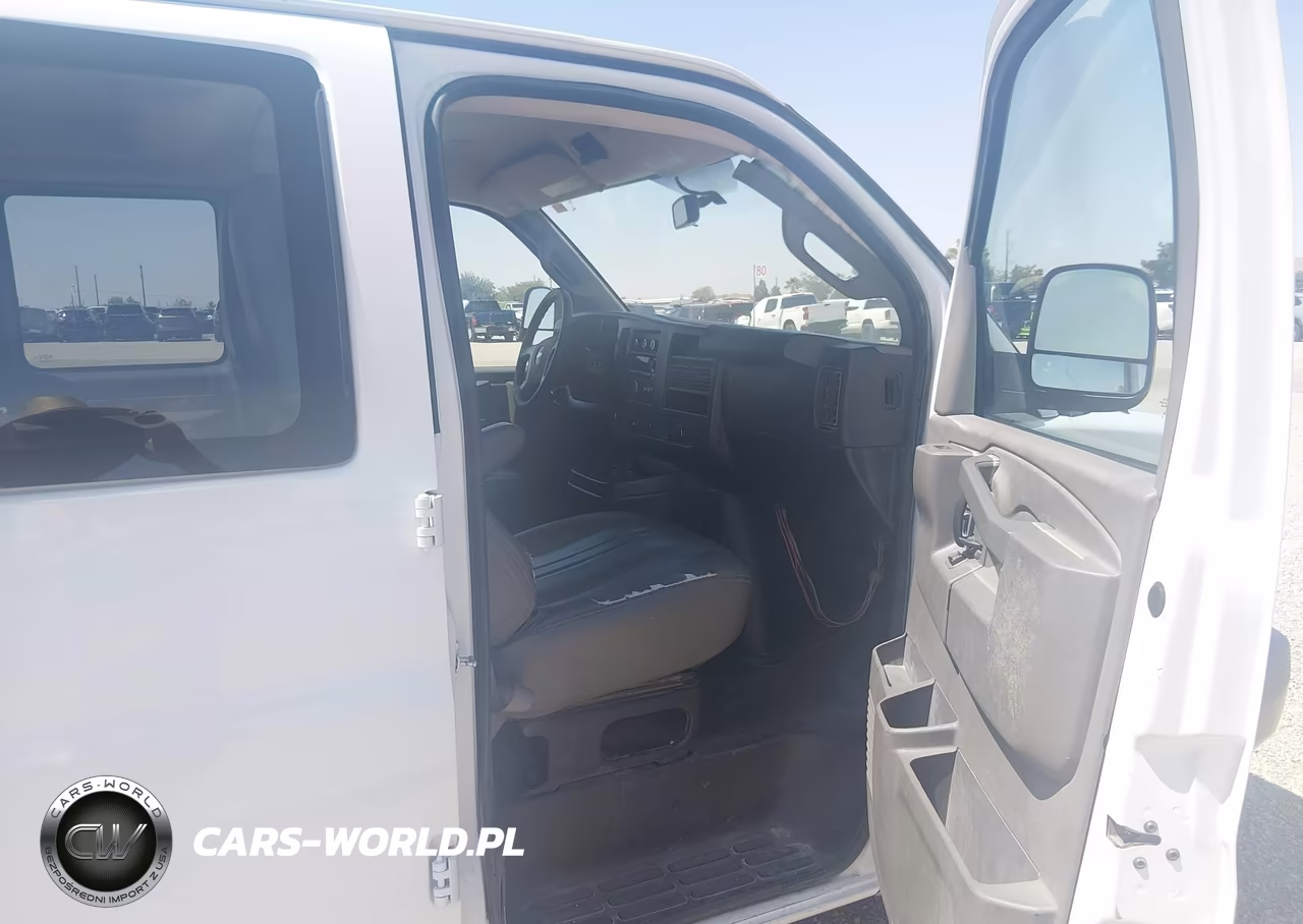 2019 Chevrolet Express 3500 Ls VIN:1GAZGNFG7K1346167 - 5