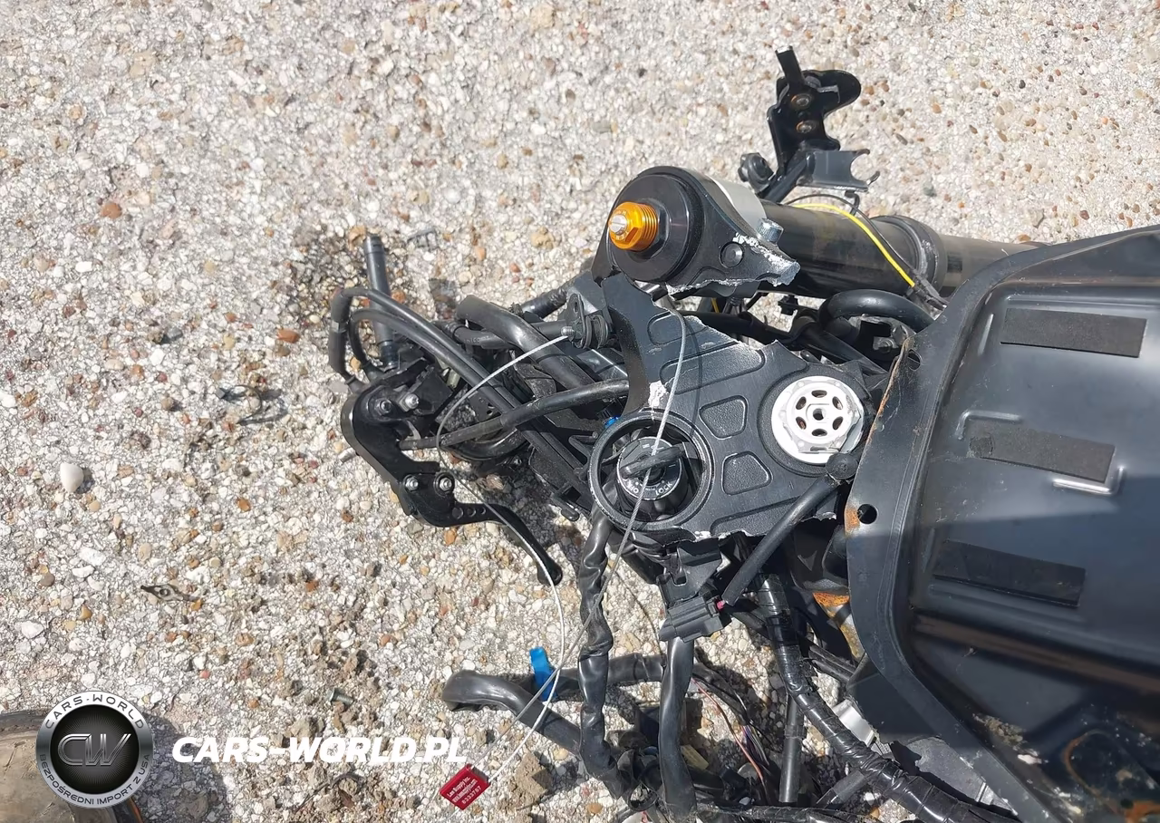 2025 Yamaha Yzfr7 VIN:JYARM38E9SA018695 - 7