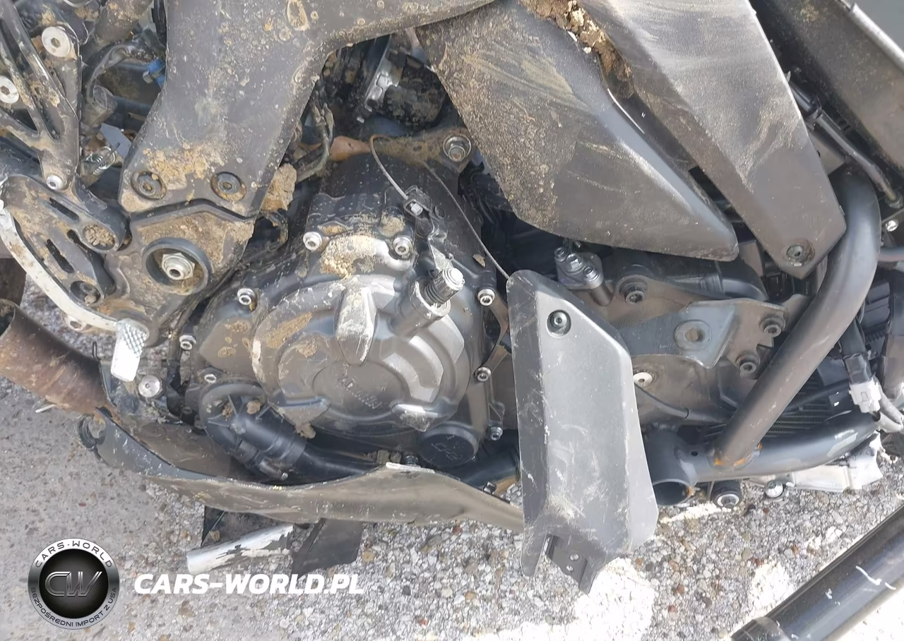 2025 Yamaha Yzfr7 VIN:JYARM38E9SA018695 - 8