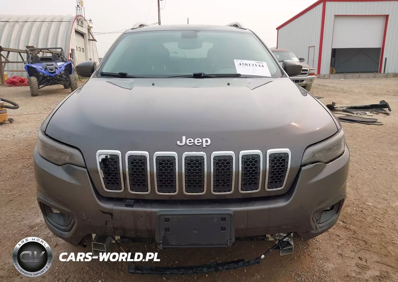2019 Jeep Cherokee Latitude Plus 4X4 VIN:1C4PJMLN2KD143084 - 13