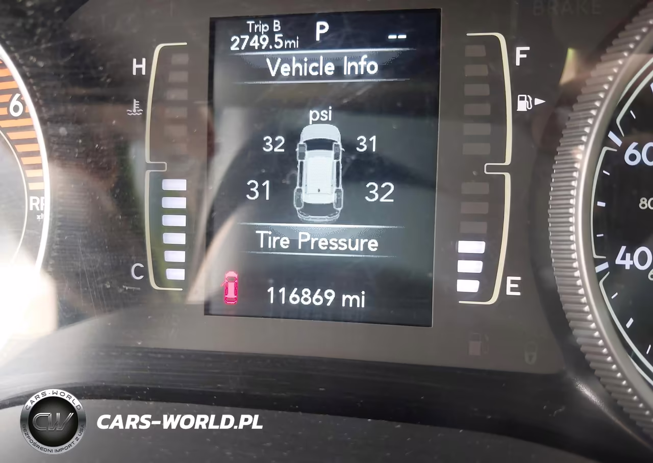 2019 Jeep Cherokee Latitude Plus 4X4 VIN:1C4PJMLN2KD143084 - 16