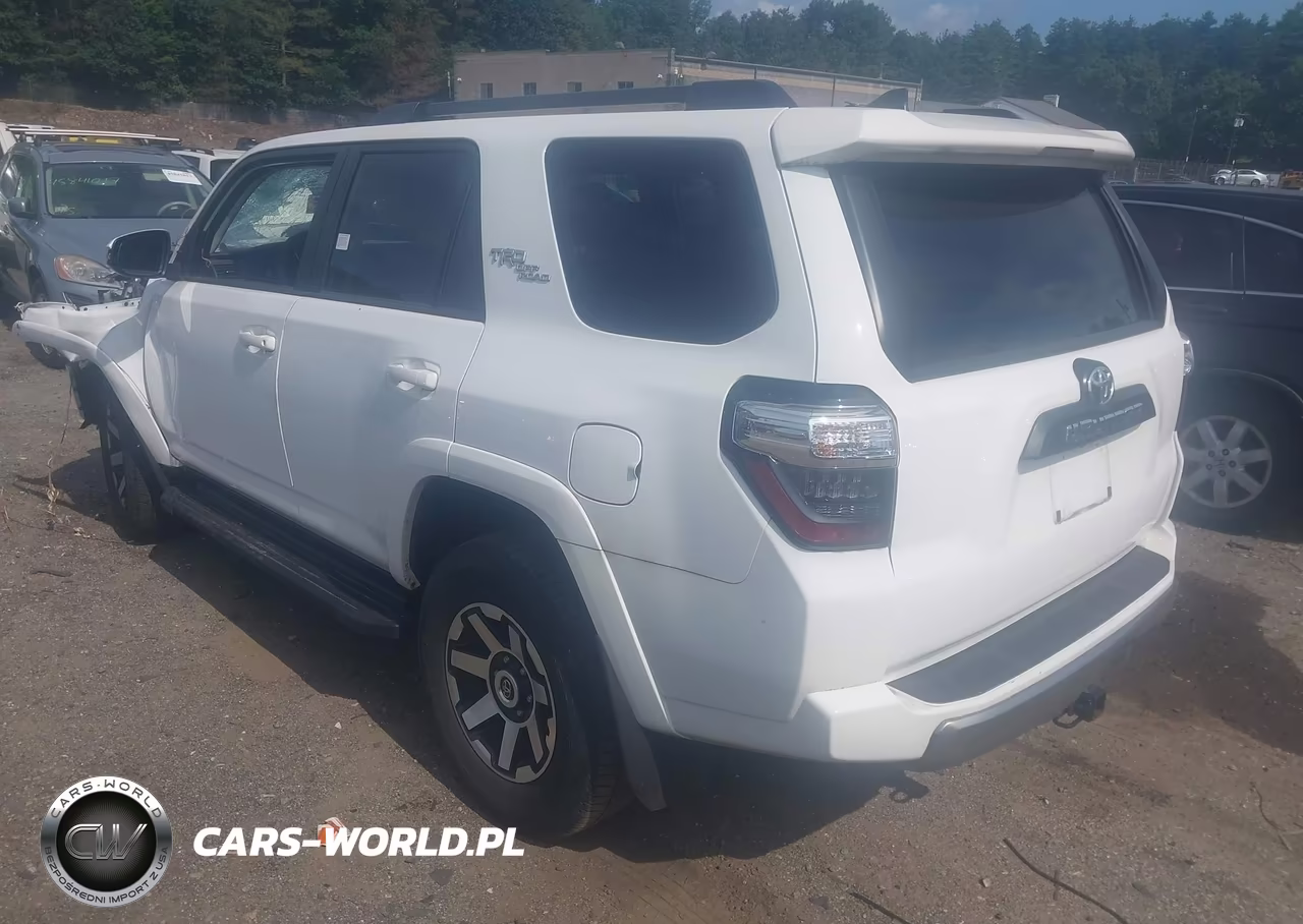2023 Toyota 4Runner Trd Off Road Premium VIN:JTERU5JR2P6123355 - 3