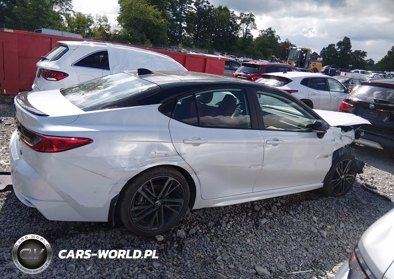 2025 Toyota Camry Xse VIN:4T1DBADK2SU029729 - 13