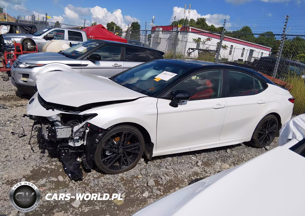 2025 Toyota Camry Xse VIN:4T1DBADK2SU029729 - 14