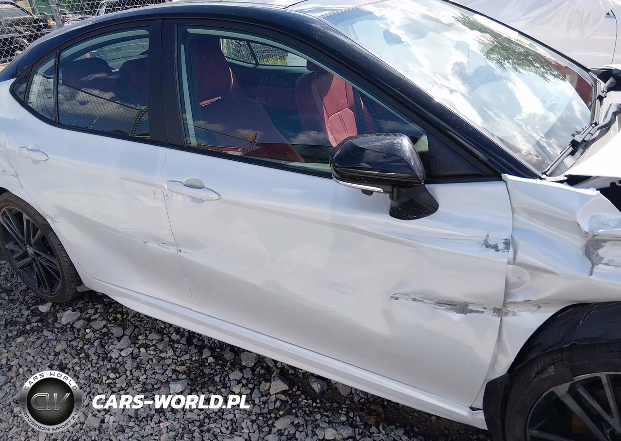 2025 Toyota Camry Xse VIN:4T1DBADK2SU029729 - 18
