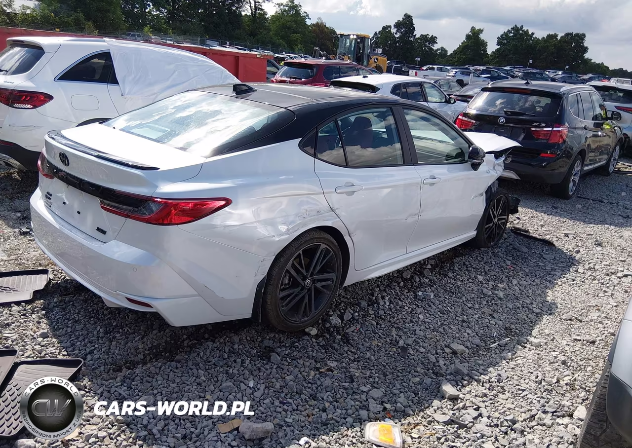 2025 Toyota Camry Xse VIN:4T1DBADK2SU029729 - 4