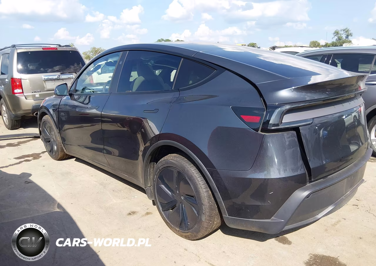 2026 Tesla Model Y VIN:7SAYGDEE6TA638284 - 3
