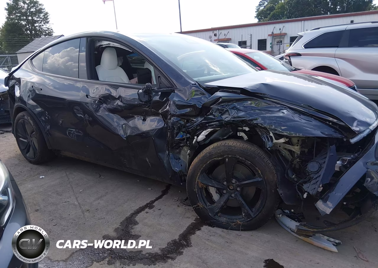 2026 Tesla Model Y VIN:7SAYGDEE6TA638284 - 6