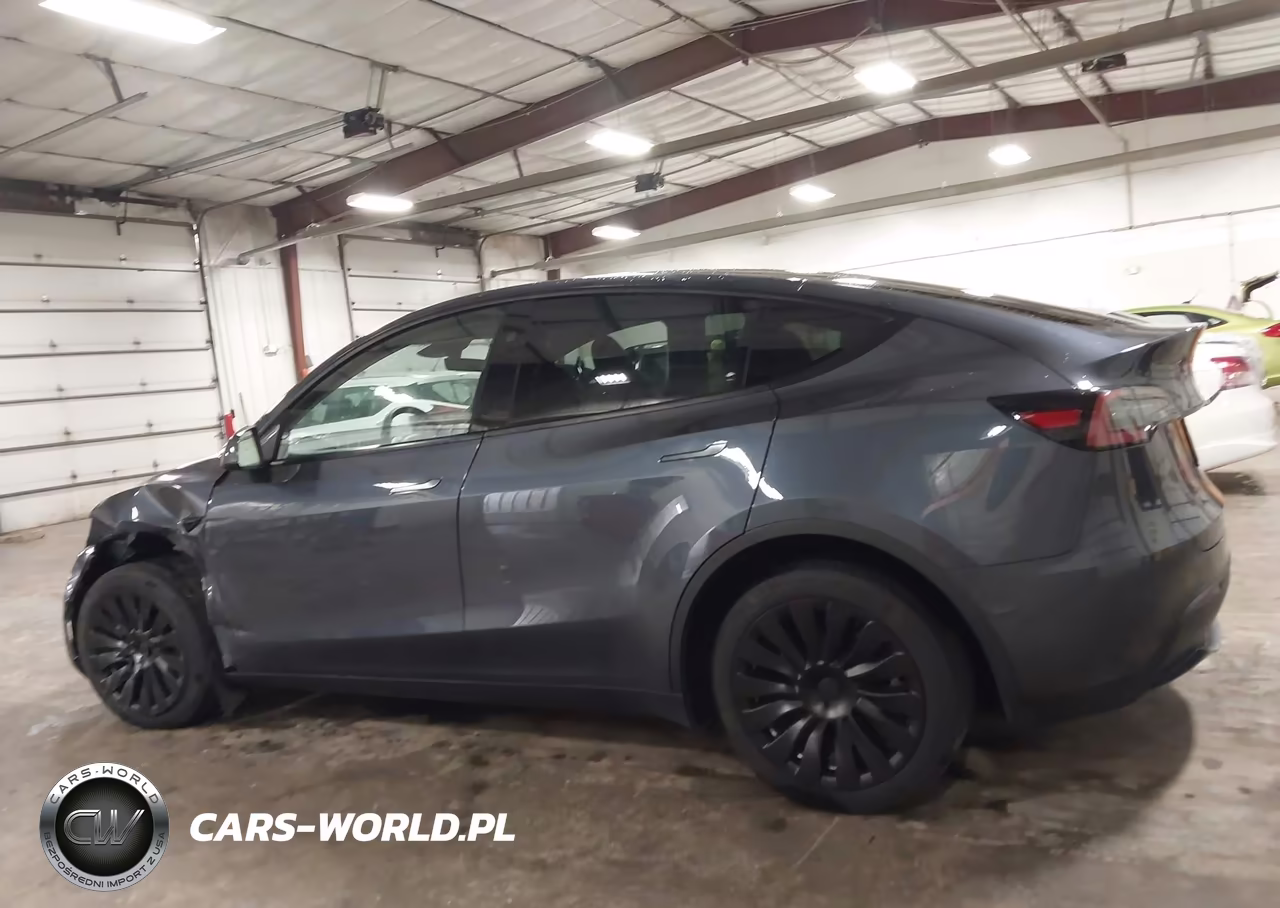 2024 Tesla Model Y Long Range Dual Motor All-Wheel Drive VIN:7SAYGDEE2RA216747 - 14