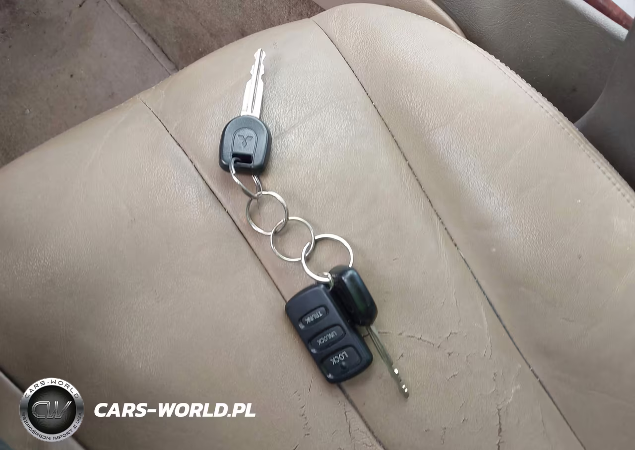 2002 Mitsubishi Diamante Ls VIN:6MMAP67P62T014983 - 11