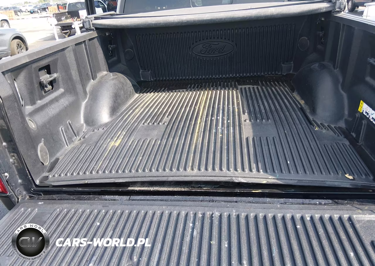 2020 Ford F-150 Xlt VIN:1FTEW1E41LFB07307 - 17