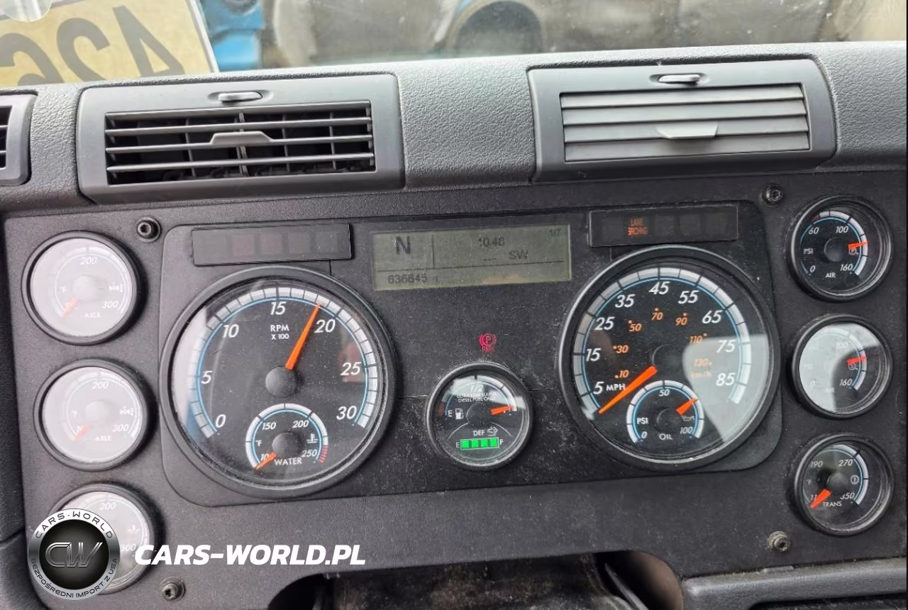 2016 Freightliner Cascadia 113 VIN:1FUJGBDV8GLHE3829 - 6