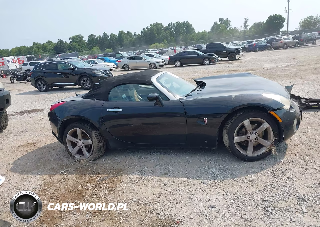 2008 Pontiac Solstice VIN:1G2MC35B58Y131320 - 12