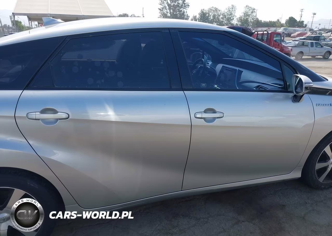2017 Toyota Mirai VIN:JTDBVRBD6HA001335 - 13