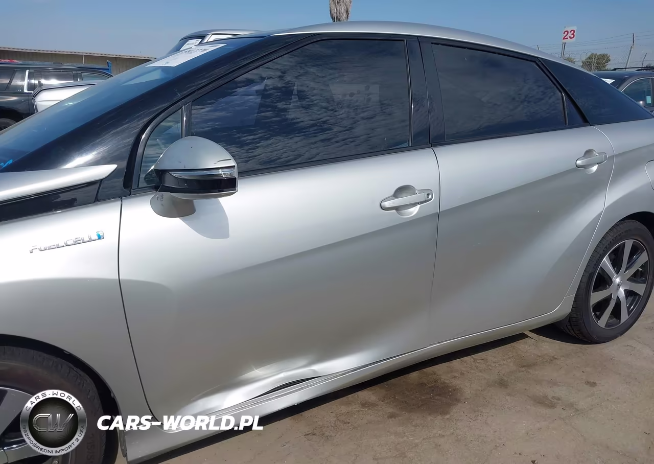 2017 Toyota Mirai VIN:JTDBVRBD6HA001335 - 6