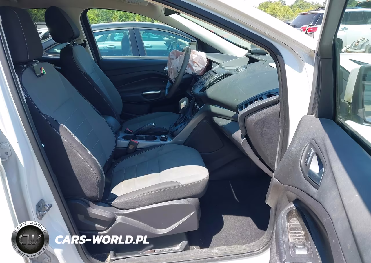 2016 Ford Escape Se VIN:1FMCU0G71GUA77835 - 5