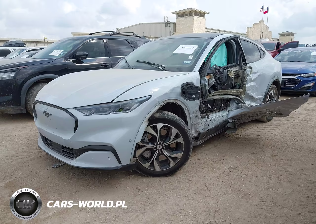 2023 Ford Mustang Mach-E Premium VIN:3FMTK3R78PMB00794 - 2