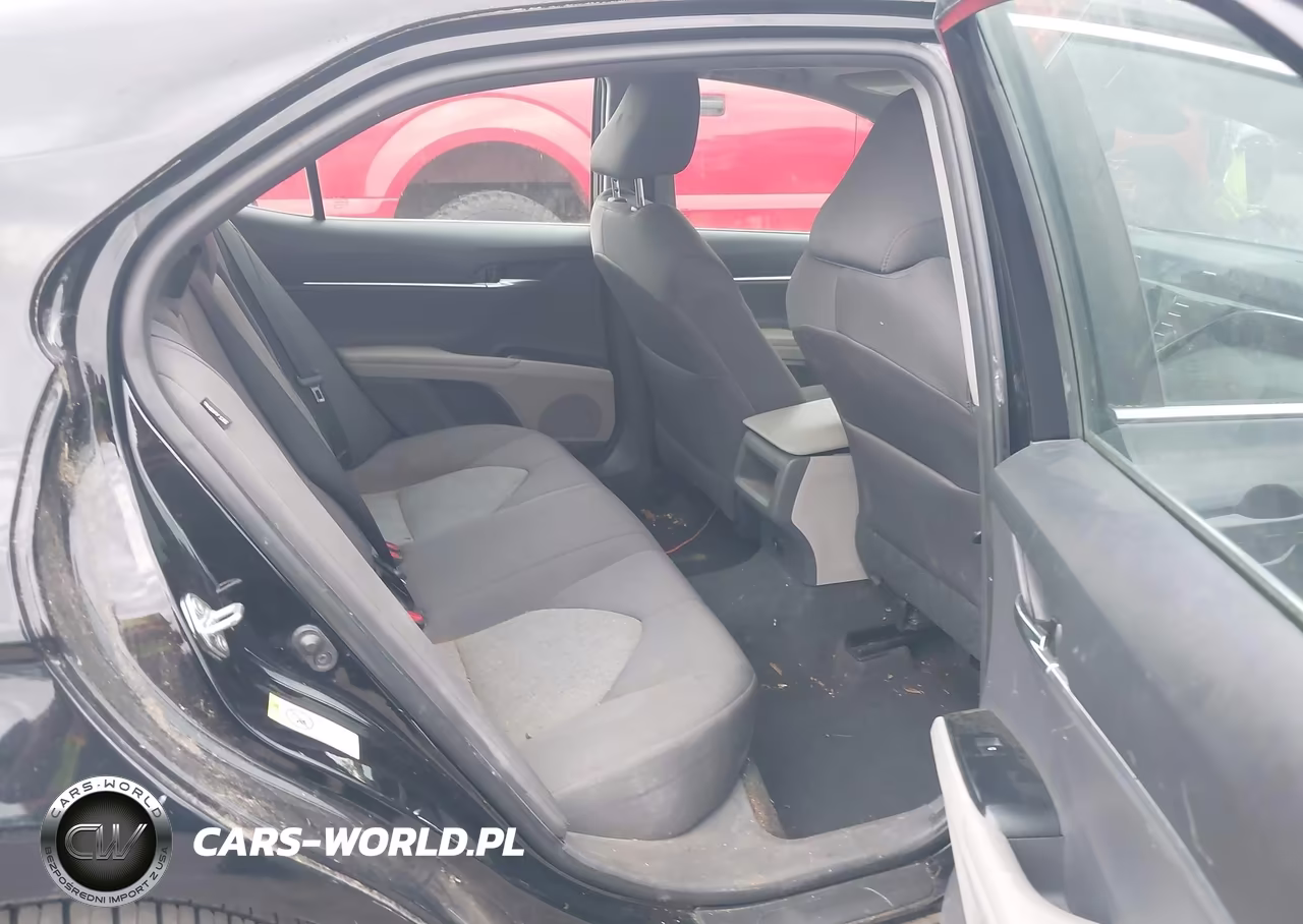 2018 Toyota Camry Le VIN:4T1B11HK6JU530710 - 8