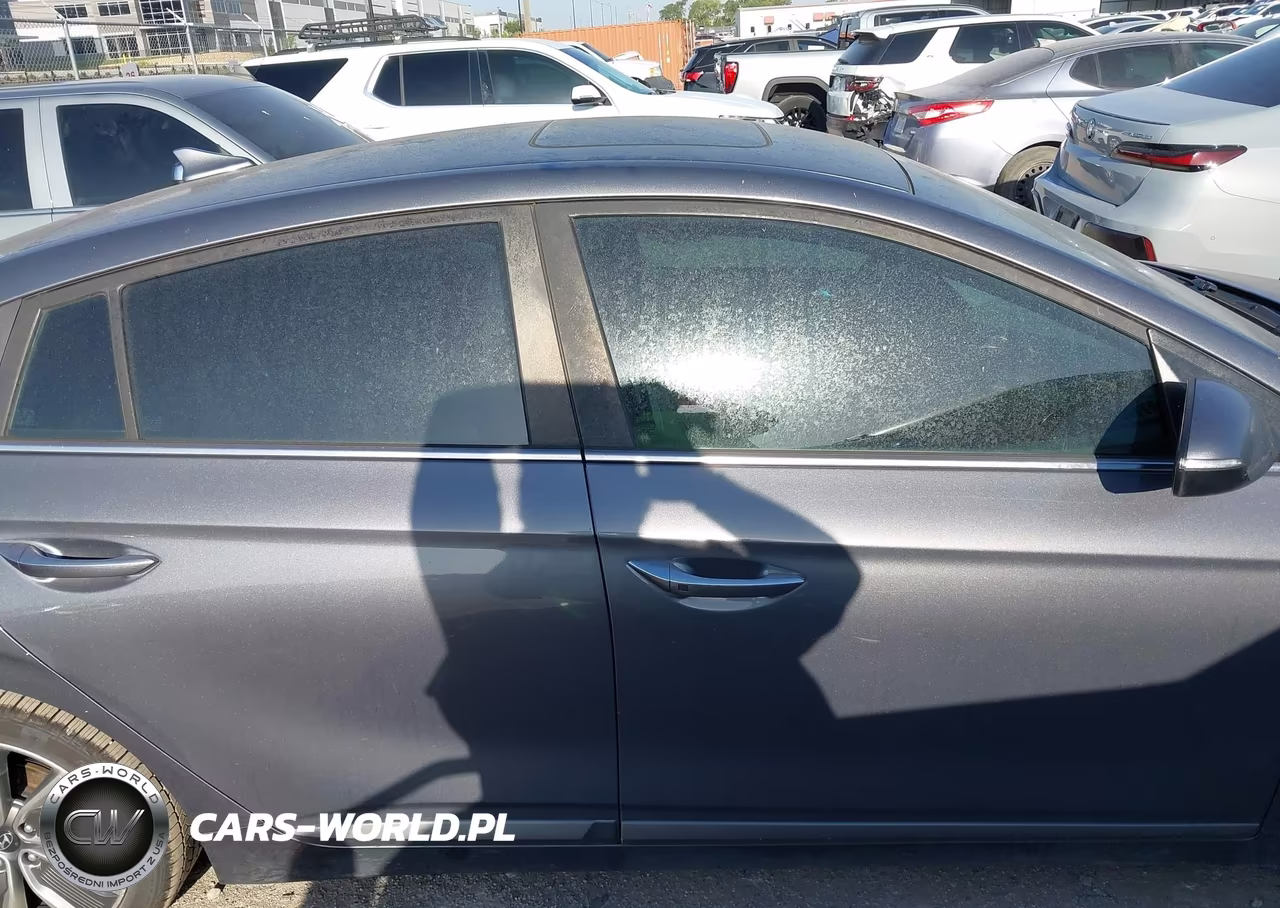 2019 Hyundai Ioniq Hybrid Limited VIN:KMHC85LC8KU136876 - 13