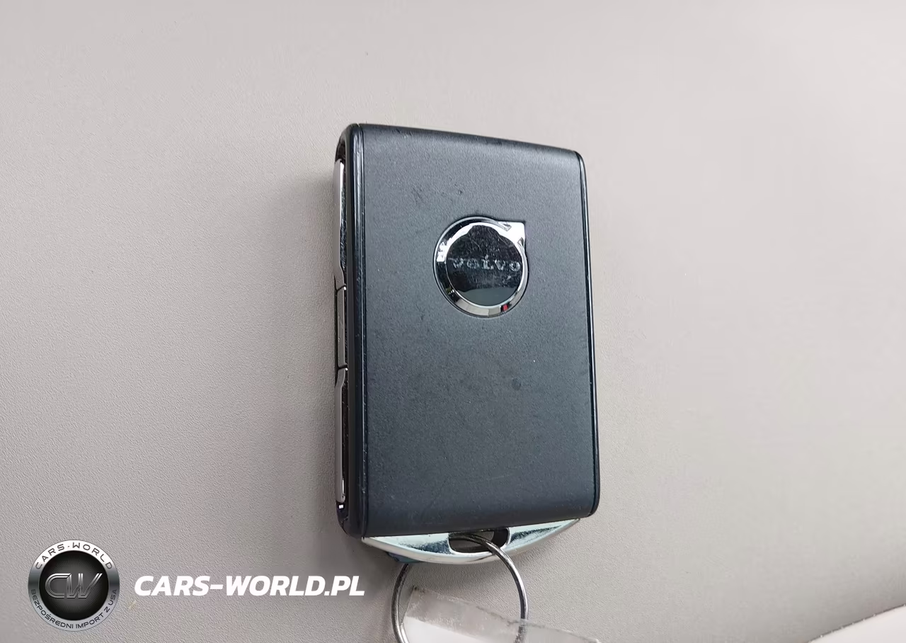 2026 Volvo Xc60 B5 Plus VIN:YV4M12RC0T1394120 - 18