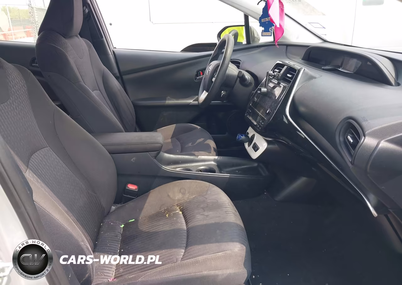 2018 Toyota Prius Two VIN:JTDKBRFU1J3589108 - 5