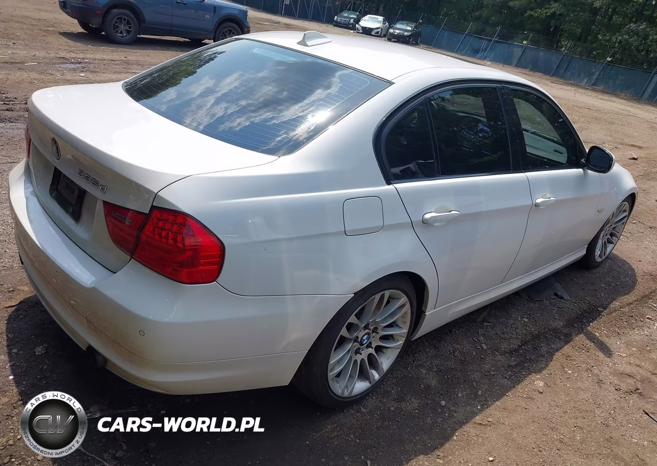 2011 BMW 335D VIN:WBAPN7C57BF184365 - 4