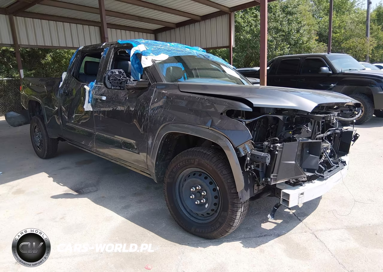 2025 Toyota Tundra Crewmax Platinum – zdjęcie 1 z 16