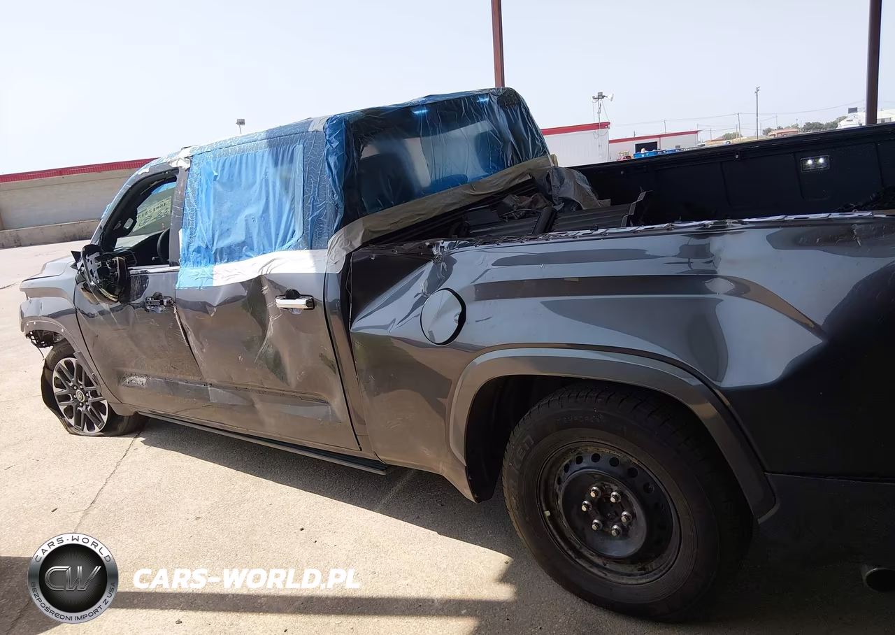 2025 Toyota Tundra Crewmax Platinum VIN:5TFMA5EC3SX042378 - 14