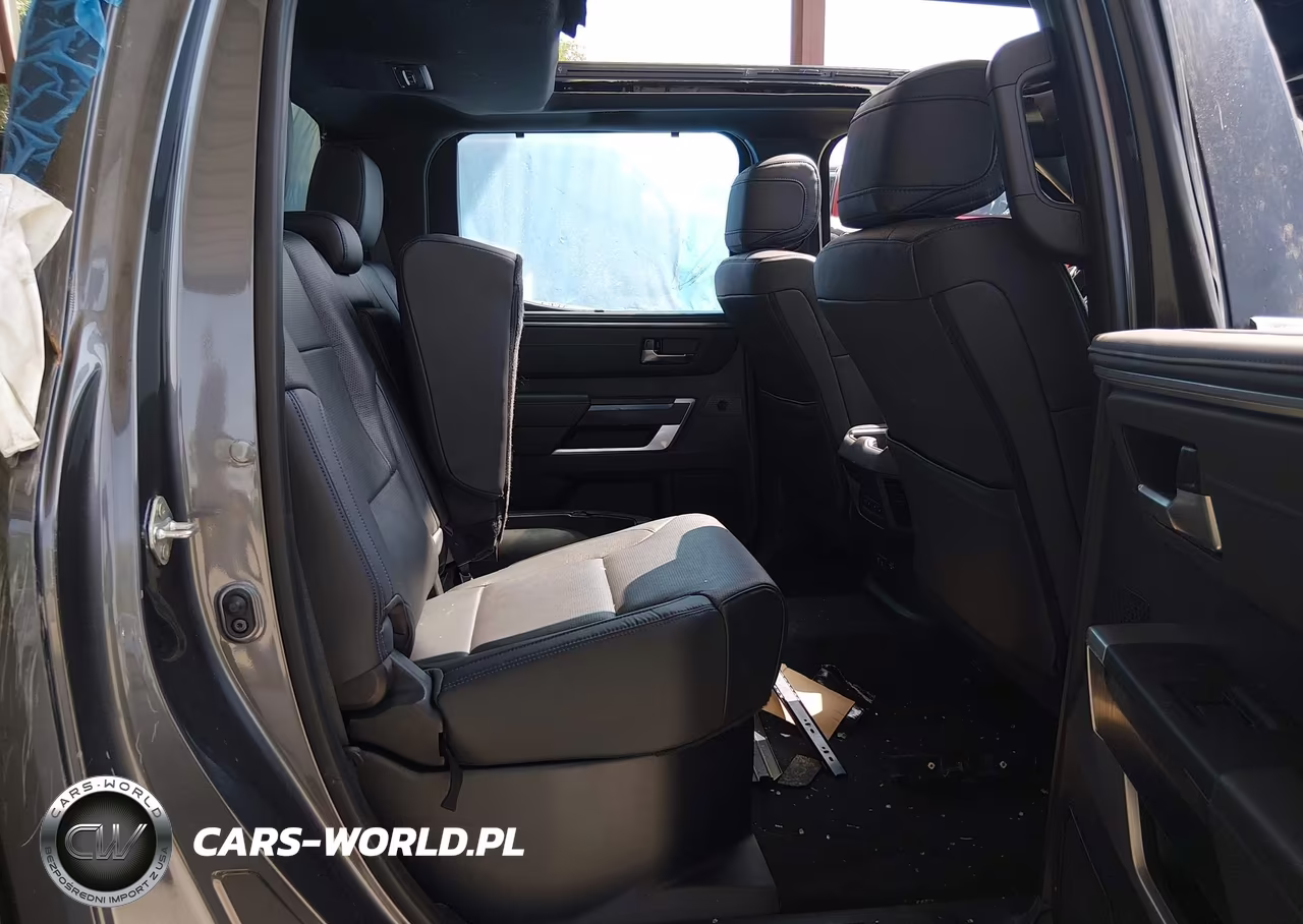 2025 Toyota Tundra Crewmax Platinum VIN:5TFMA5EC3SX042378 - 8
