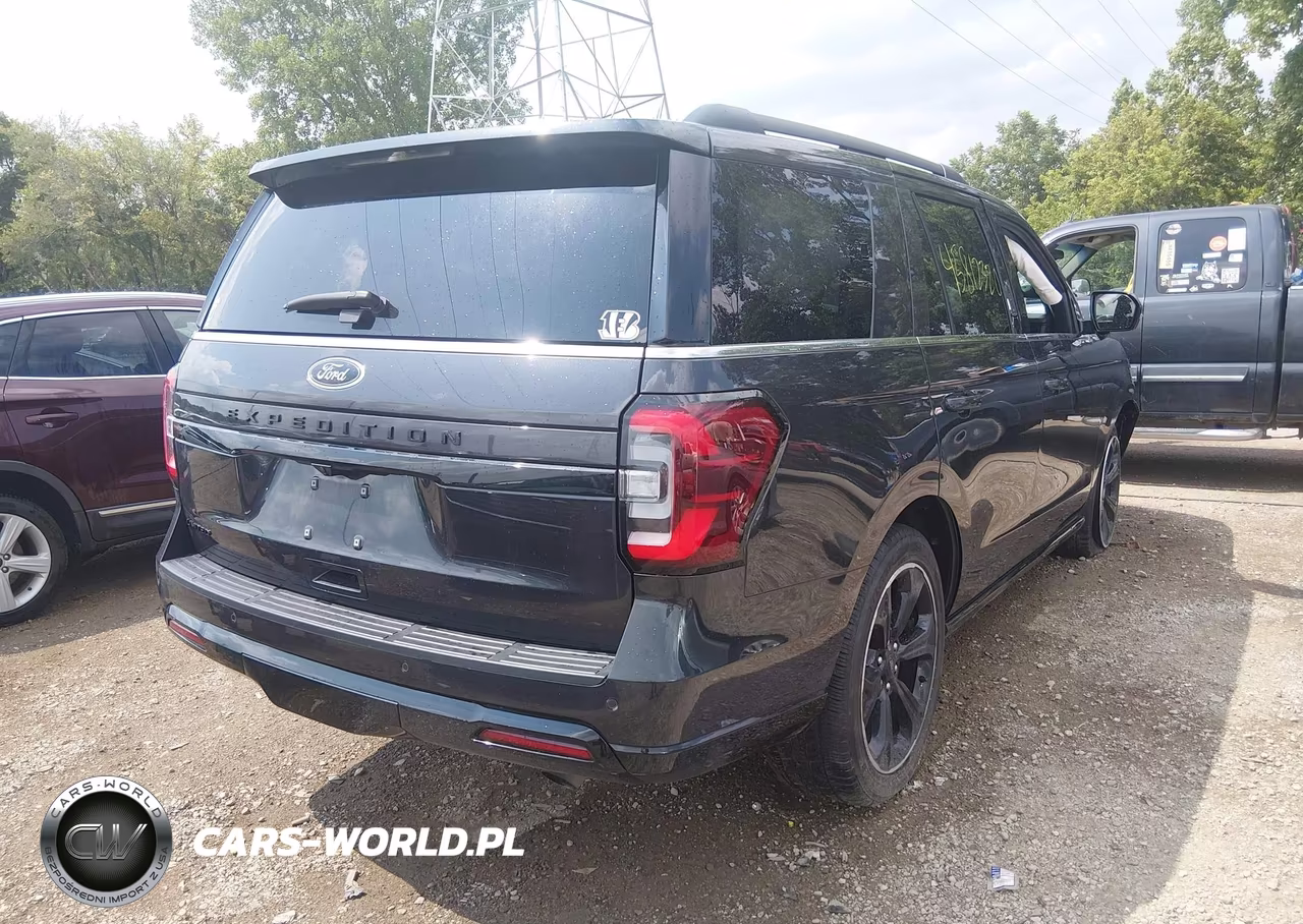 2024 Ford Expedition Limited VIN:1FMJU2A8XREA10233 - 4