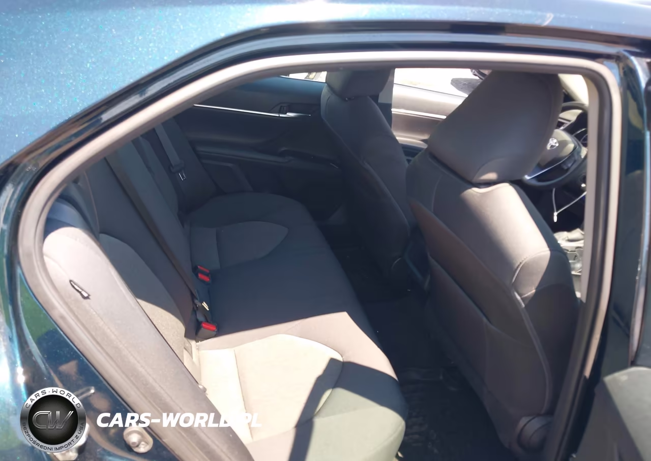 2020 Toyota Camry Le VIN:4T1C11AK6LU939923 - 8