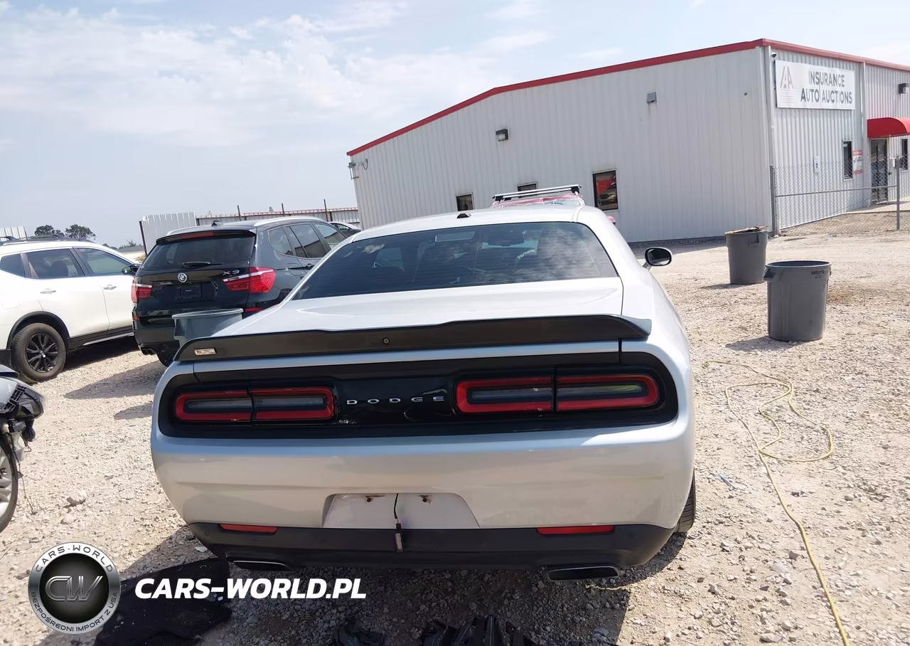2019 Dodge Challenger R-T VIN:2C3CDZBT1KH694973 - 17
