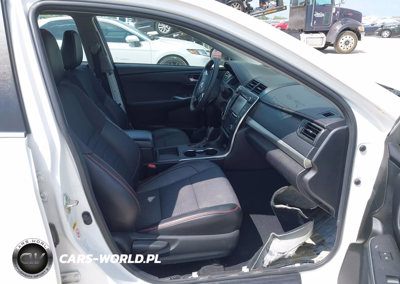 2017 Toyota Camry Se VIN:4T1BF1FK4HU413383 - 5