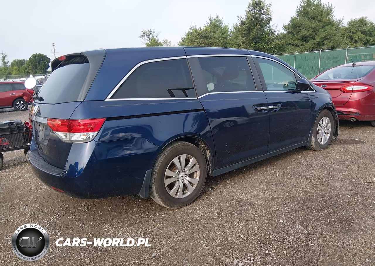 2015 Honda Odyssey Ex-L VIN:5FNRL5H63FB019334 - 4