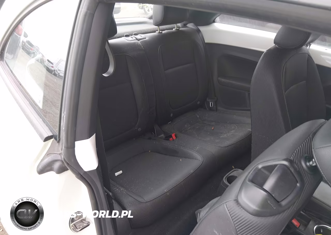 2014 Volkswagen Beetle 2.5L VIN:3VWJP7ATXEM628604 - 8