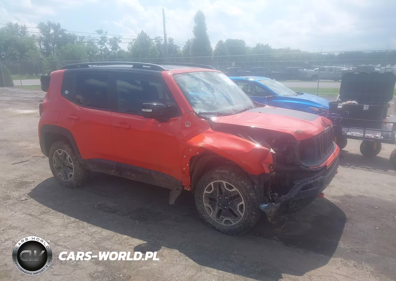 2015 Jeep Renegade Trailhawk – zdjęcie 1 z 15