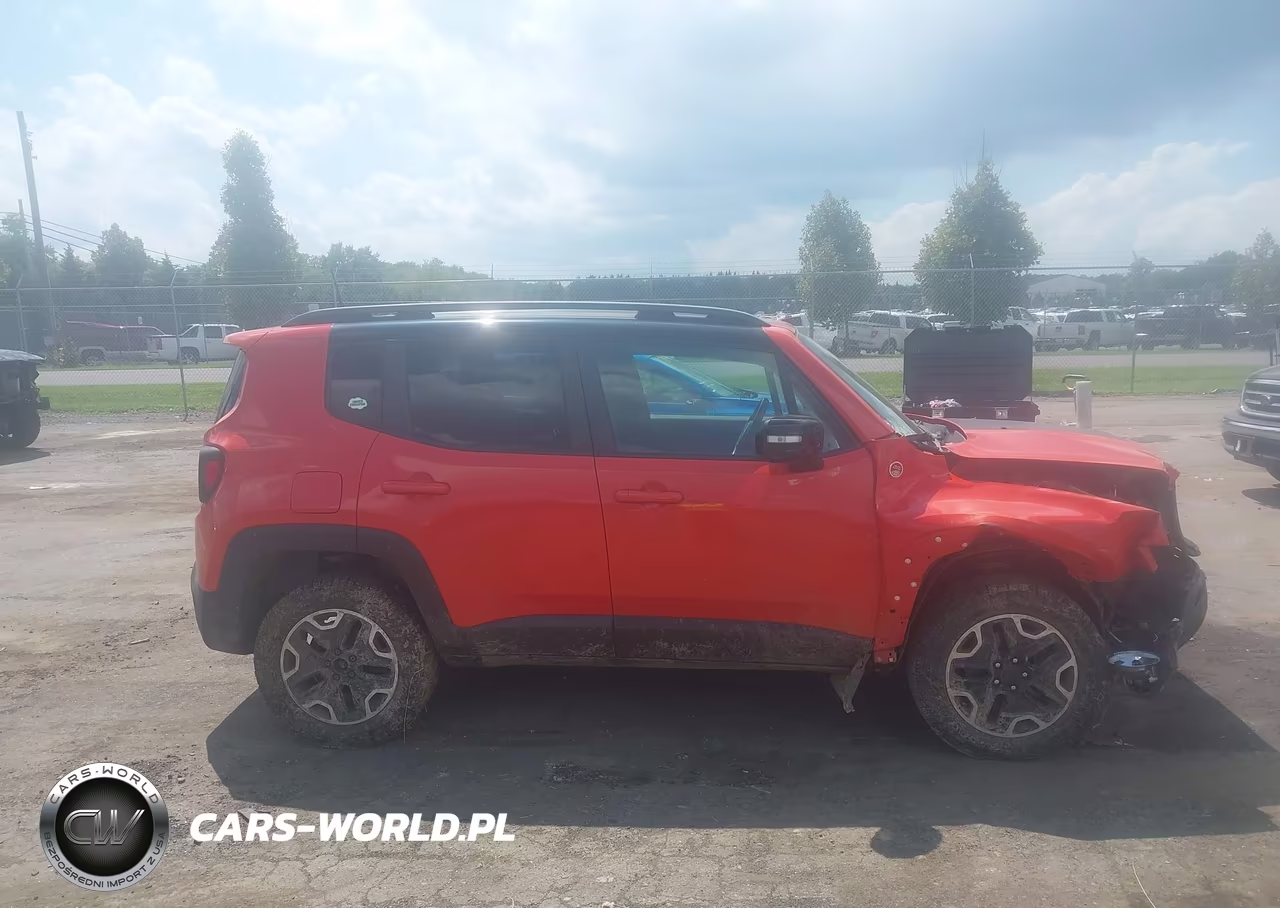 2015 Jeep Renegade Trailhawk VIN:ZACCJBCT0FPB74678 - 12