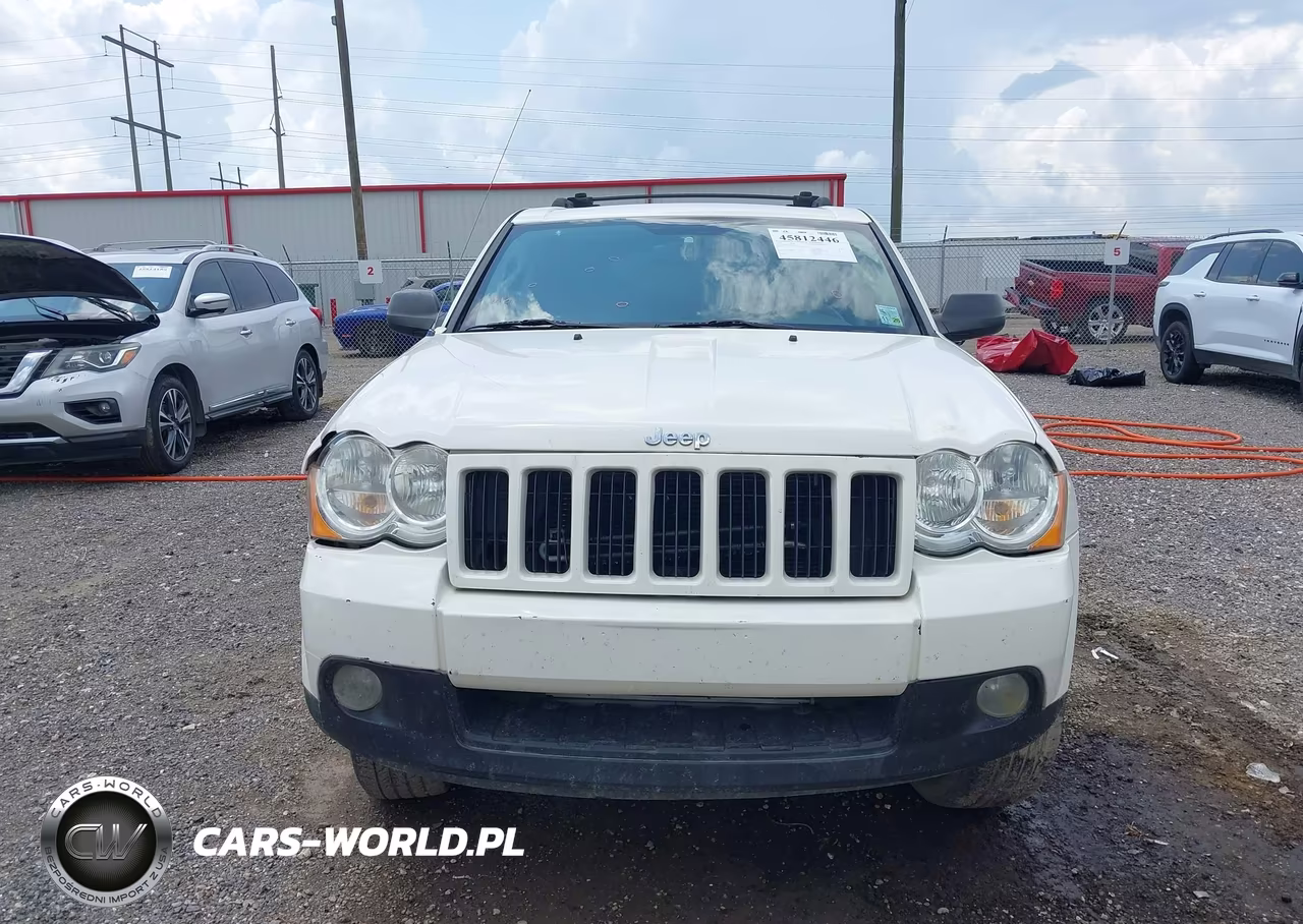 2010 Jeep Grand Cherokee Laredo VIN:1J4PS4GK3AC136737 - 13