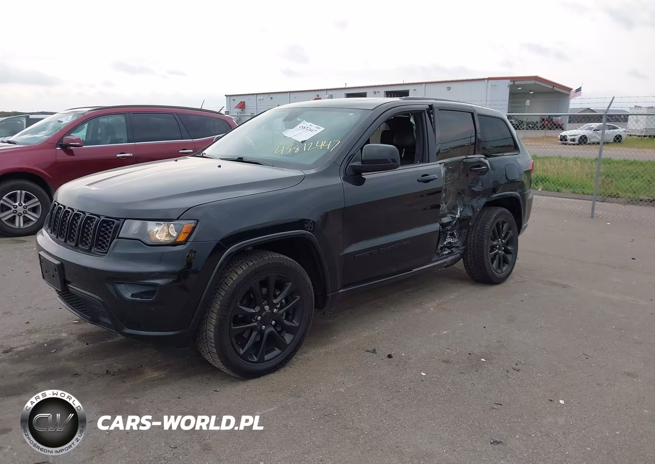 2020 Jeep Grand Cherokee Altitude 4X4 VIN:1C4RJFAG4LC231974 - 14