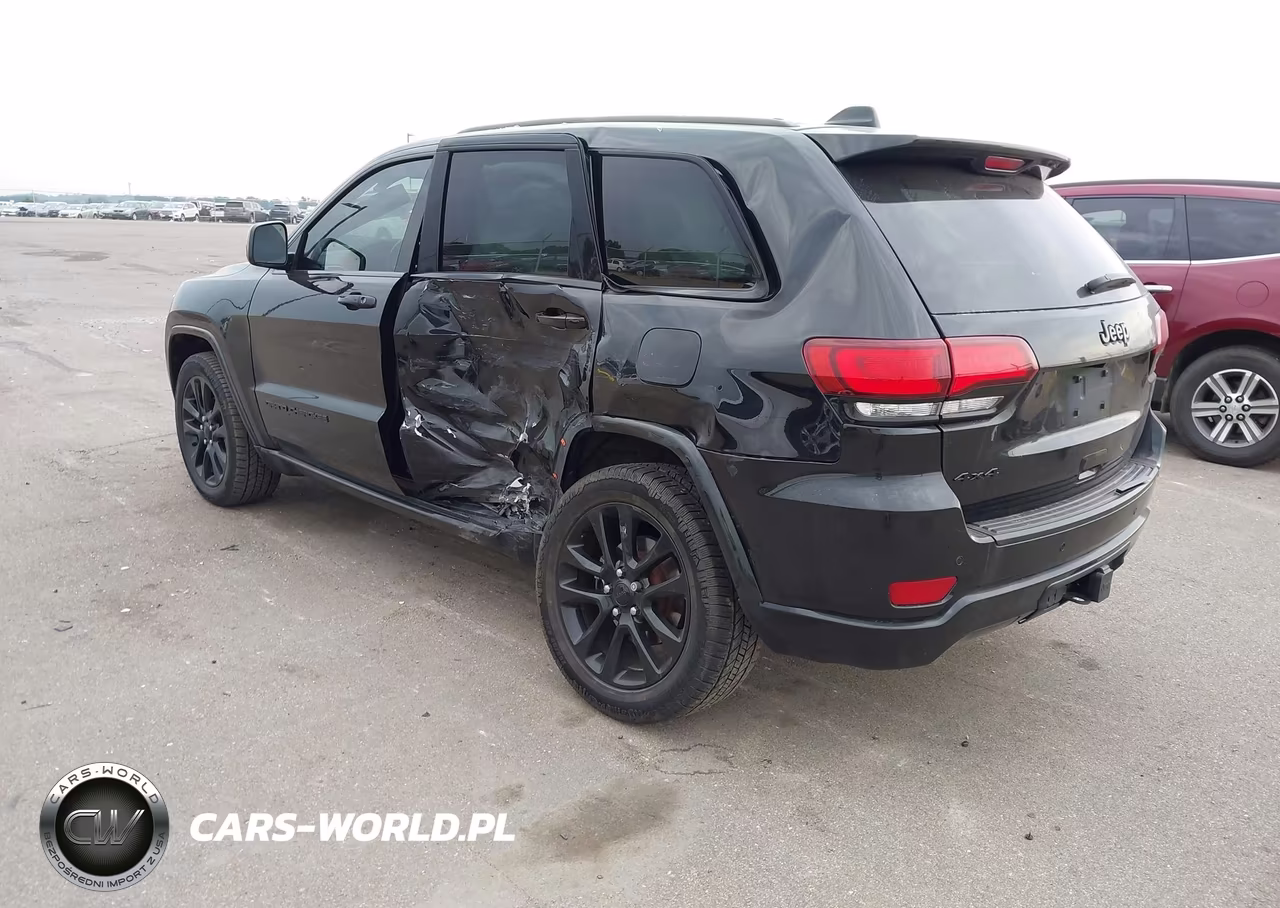 2020 Jeep Grand Cherokee Altitude 4X4 VIN:1C4RJFAG4LC231974 - 3