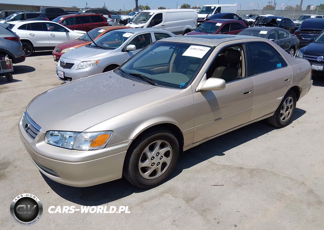 2000 Toyota Camry Le VIN:JT2BG22K5Y0444381 - 2