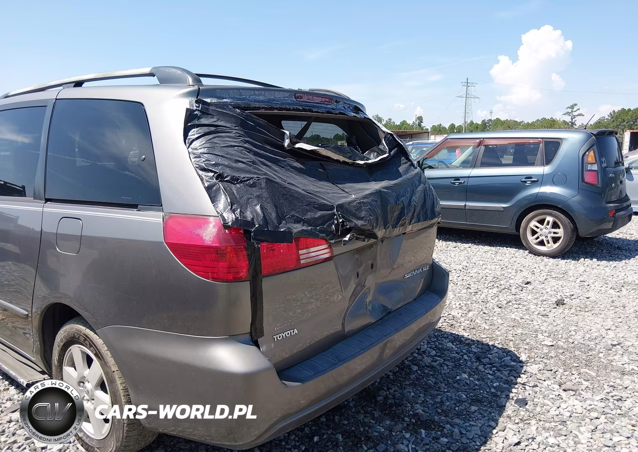2004 Toyota Sienna Xle VIN:5TDZA22C94S173185 - 11