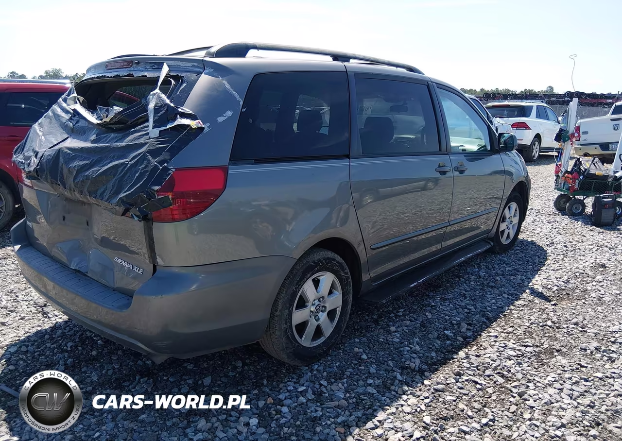 2004 Toyota Sienna Xle VIN:5TDZA22C94S173185 - 4