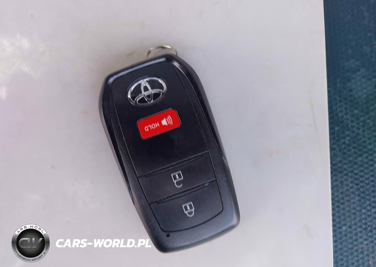 2025 Toyota Corolla Xse VIN:JTNC4MBE8S3235969 - 11